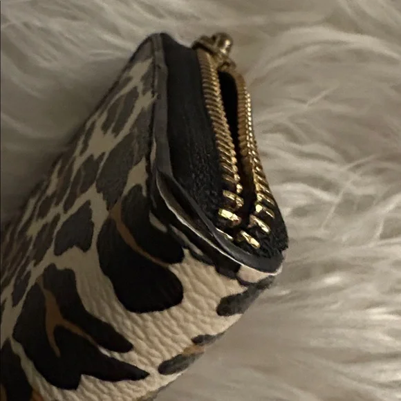Tory Burch Leopard Print Long Wallet - Picture 5 of 12